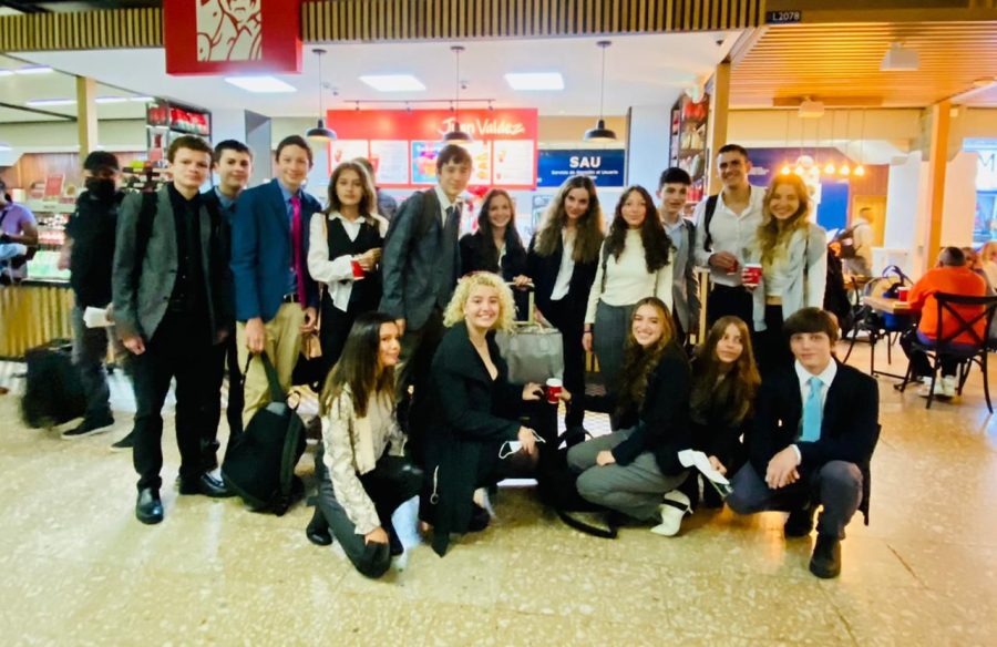 TCS MUN Club wait for thier flight to Bogota on the morning of September 21 at Jose Maria Cordoba Airport. 