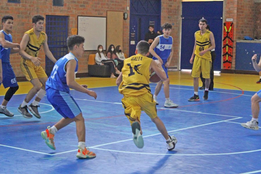 TCS Boys Basketball Team in action against Colegio Theodoro Hertzl in the semi-finals of the Copa Columbus April 8. 