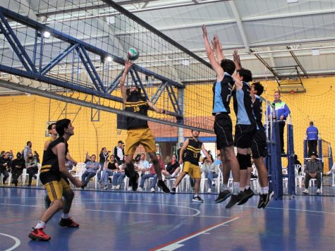 Liceo Ingles takes the ACCAS Volleyball trophy