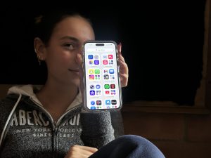 The Algorithm Effect: How Social Media Quietly Shapes What TCS Students Wear, Buy, and Believe